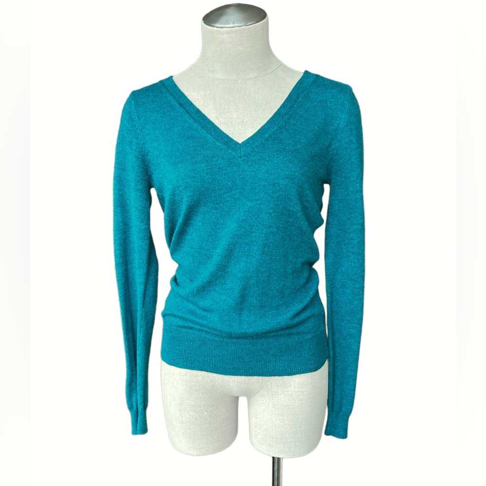 Mossimo V-Neck Sweater Size Small